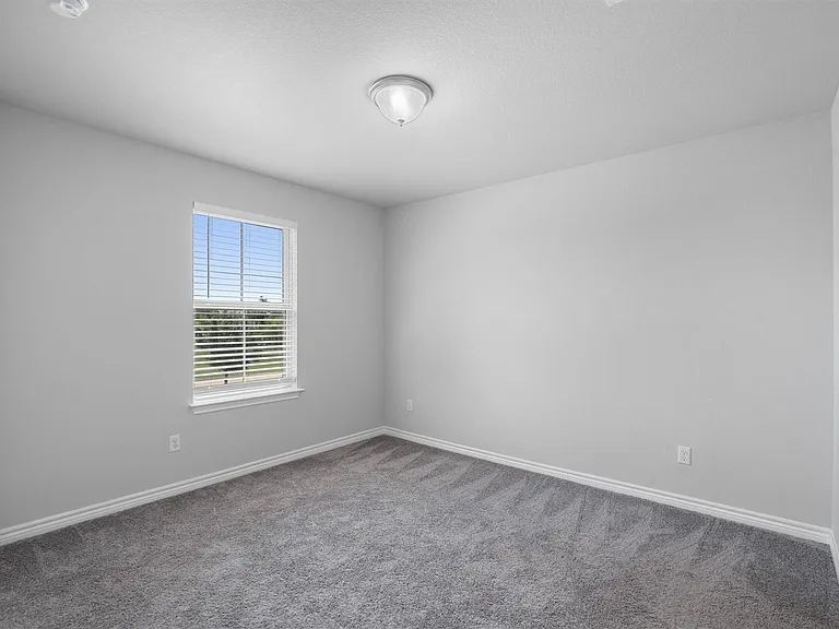 1805 Artesian Springs Xing — Photo 17