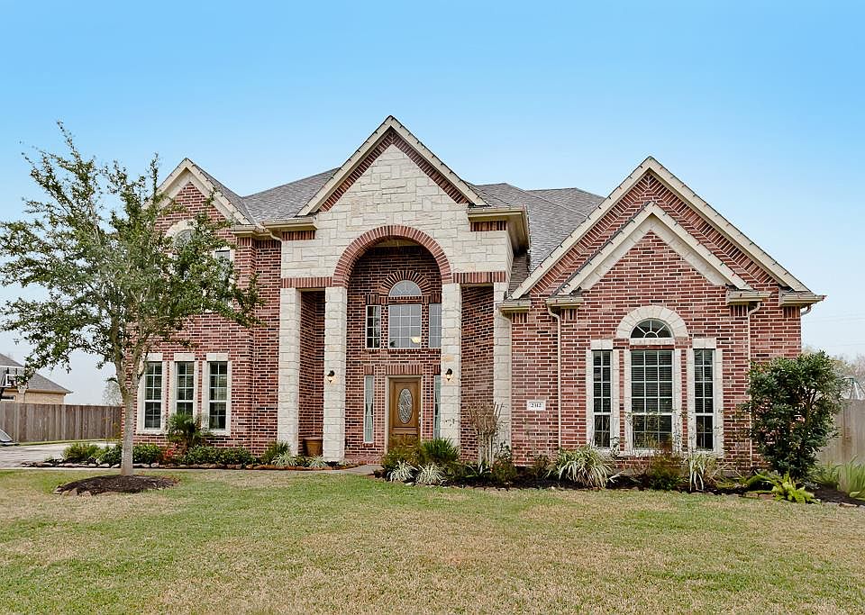 1st image of 2312 Lakeway Dr