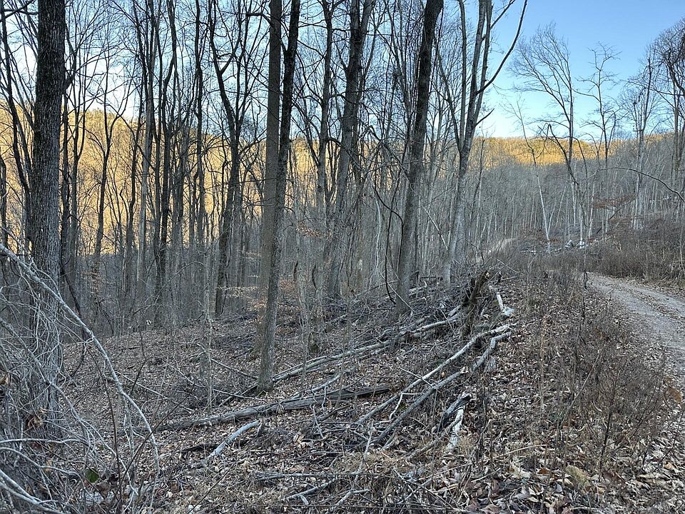 1st image of 3233 Stone Ridge Rd #33