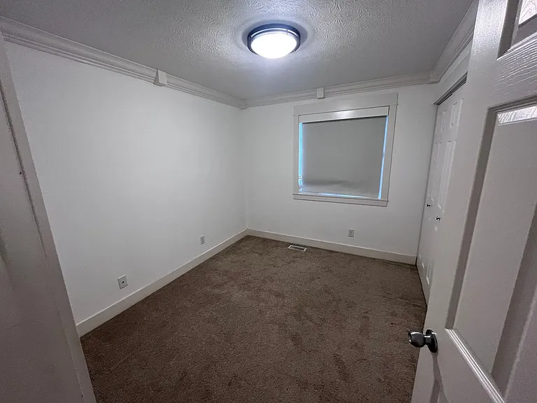 2331 Bainbridge Ct — Photo 10