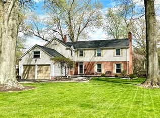 870 Fairway Dr NE, Warren, OH