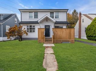 932 Wheatsheaf Rd, Roselle, NJ 07203