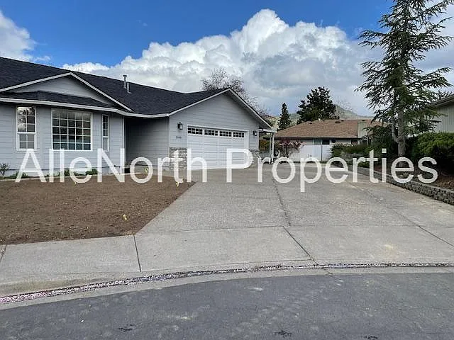 2480 Northbrook Cir — Photo 1