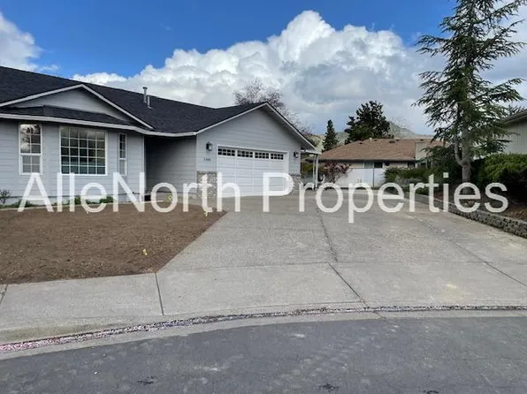 2480 Northbrook Cir, Medford, OR 97504