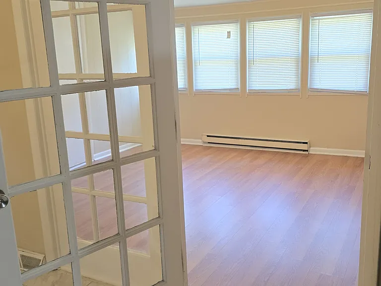 Bonus/Sunroom
