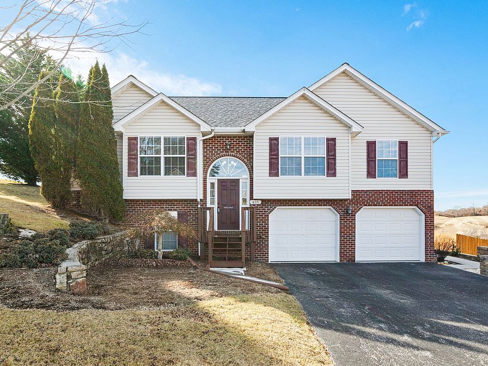 1st image of 455 Windsor Dr
