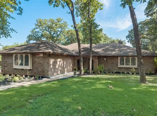 5815 Emerson Ct, Arlington, TX 76016