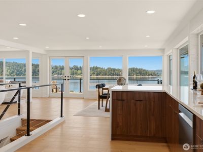 47 Wallace Street, Steilacoom, WA, 98388