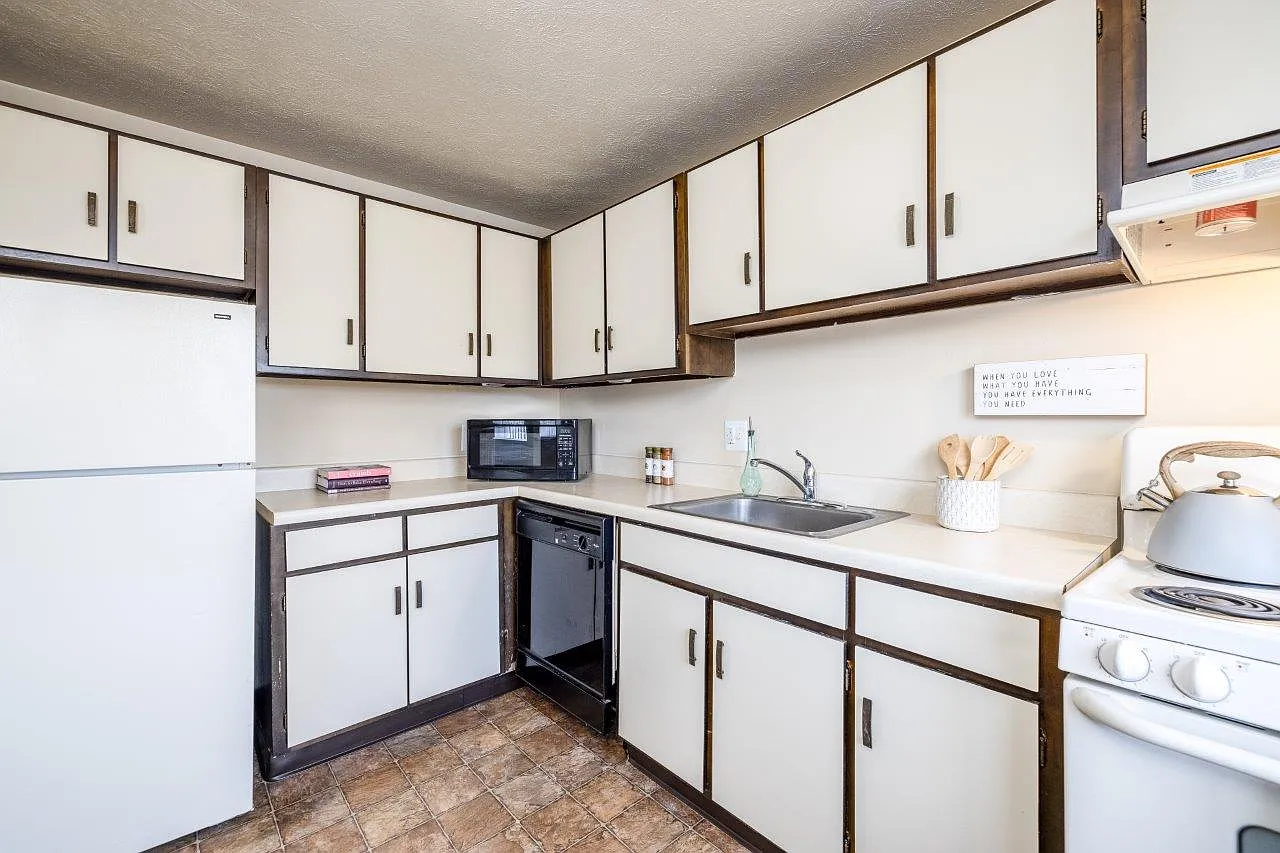 Park Place of South Park Apartment Homes — Photo 4