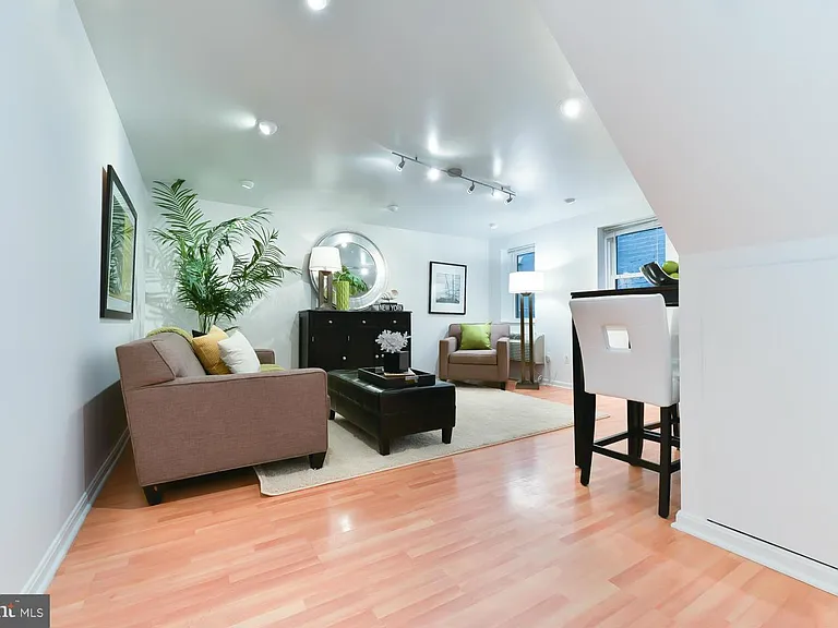 1843 Mintwood Pl NW #102 — Photo 16