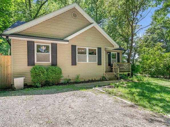 926 S Cedar Rd, New Lenox, IL 60451