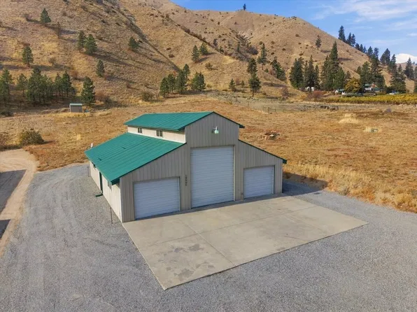 19566 Navarre Coulee Road, Chelan, WA 98816