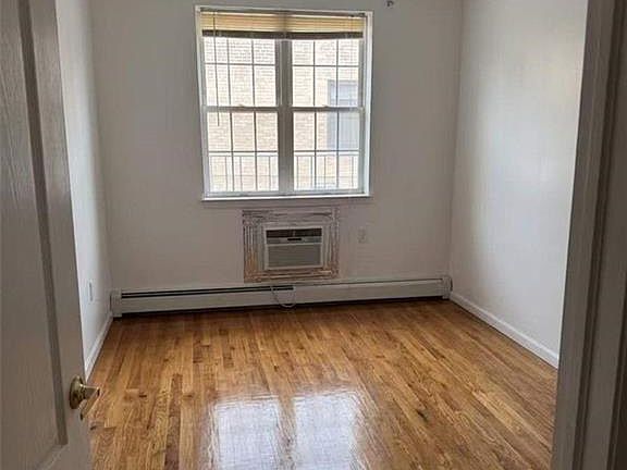 5th image of 2741 Bath Ave #2