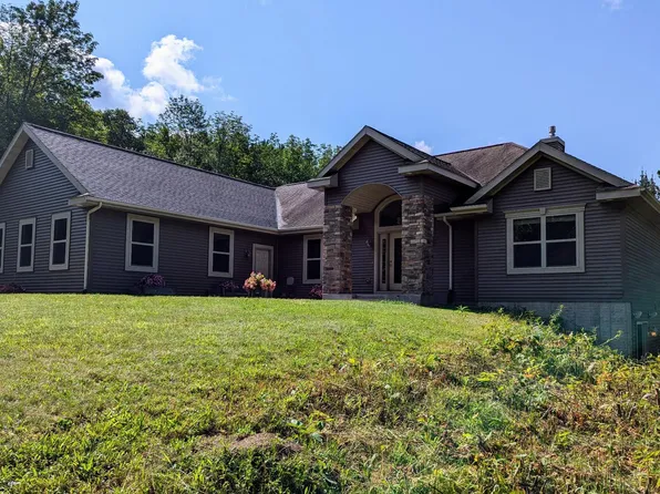 W6913 Raskie Rd, Phillips, WI 54555