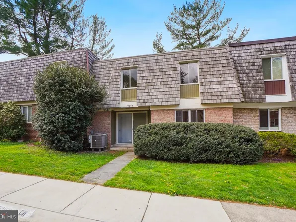 19002 Capehart Dr, Montgomery Village, MD 20886