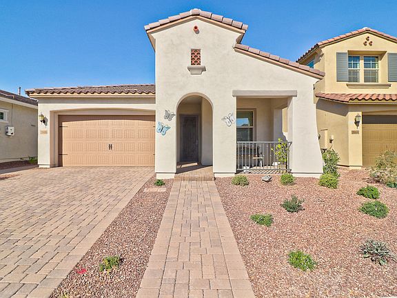 2nd image of 20606 W Briarwood Dr
