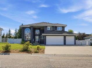 409 Estate Dr, Strathcona County, AB T8B 1L9