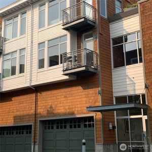 132 Harbor Square Loop NE #H02, Bainbridge Island, WA, 98110