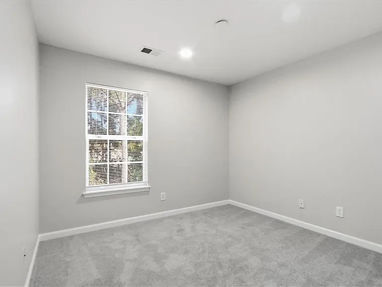 5630 Lawley Dr — Photo 29