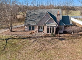 161 Bell Dr W, Winchester, TN 37398