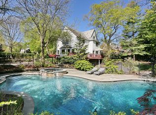 271 Greenway Rd, Ridgewood, NJ 07450