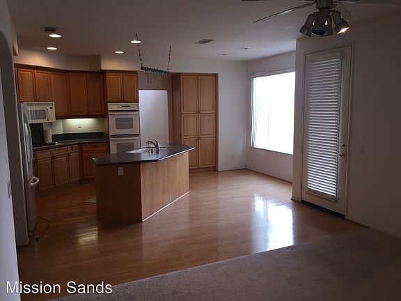 3rd image of 11050 Cedarcrest Way