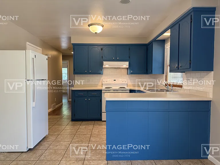 306 Nancy St — Photo 7