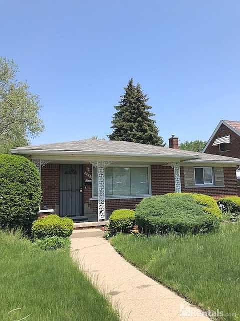 1st image of 2955 E Outer Dr