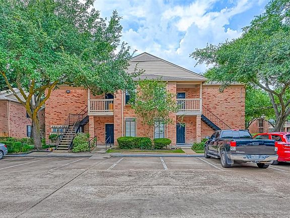 3rd image of 2255 Braeswood Park Dr APT 336