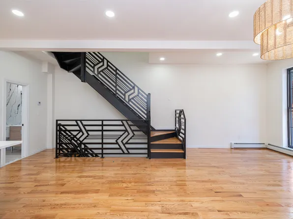 326 Malcolm X Boulevard image 4 of 35