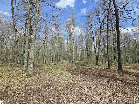 4th image of 0 W 20th Rd