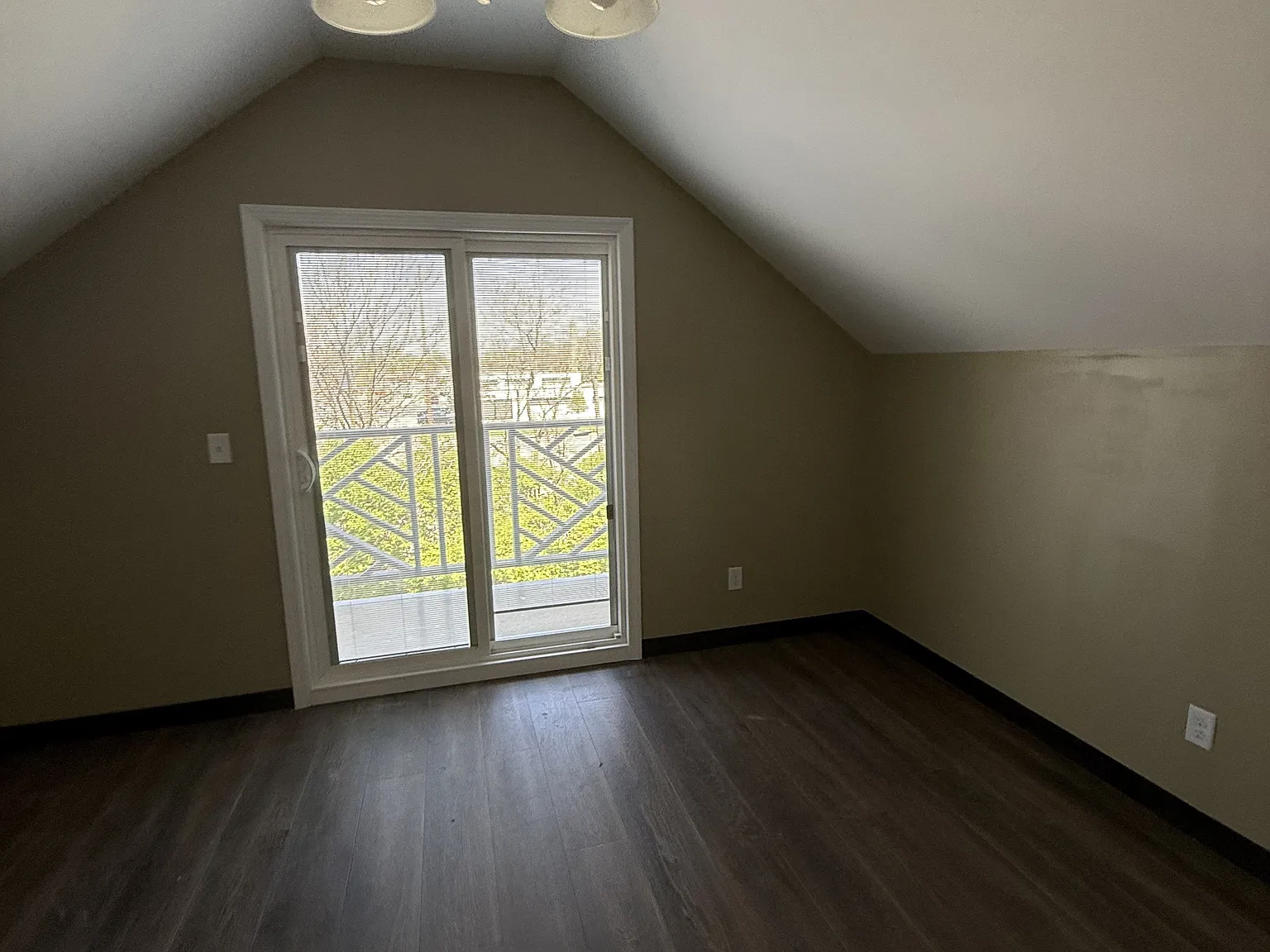 27 S Tuxedo - 9 — Photo 1