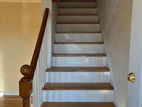 5th image of 245 Bridge St #245