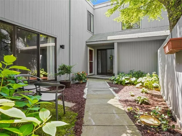 6 Dogberry Lane #6, Ridgefield, CT 06877