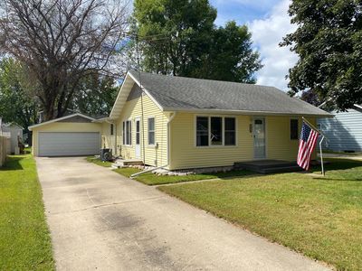 1926 Cedar Ave, Worthington, MN, 56187