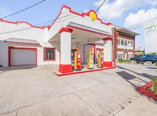 208 Magnolia St, New Smyrna Beach, FL 32168