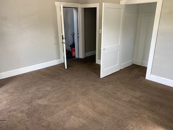 2nd image of 2863 E 112th St APT 10