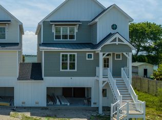 90 Pier View Ct, Hampstead, NC 28443