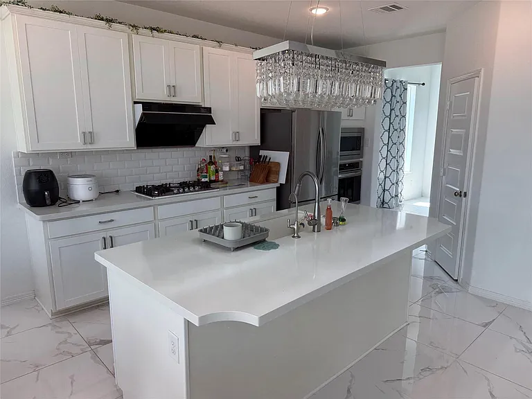 11718 Deepwater Ridge Way — Photo 8