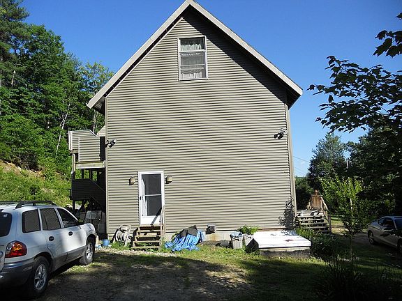 3rd image of 102 Silver Ln
