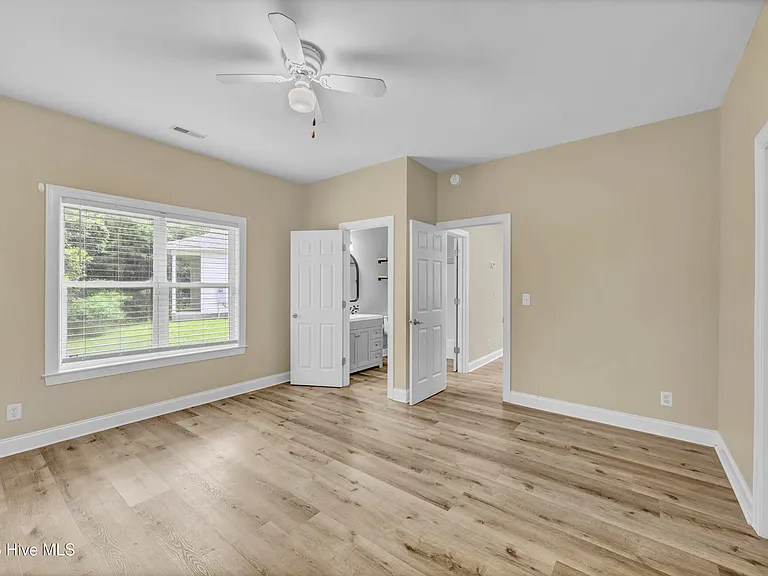 3234 Belmont Cir — Photo 12