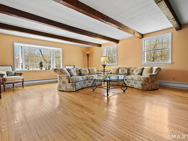 15 Flat Rock Dr — Photo 2