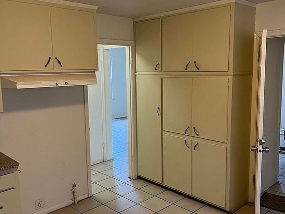 3rd image of 5541-5543 N 35th St #5541