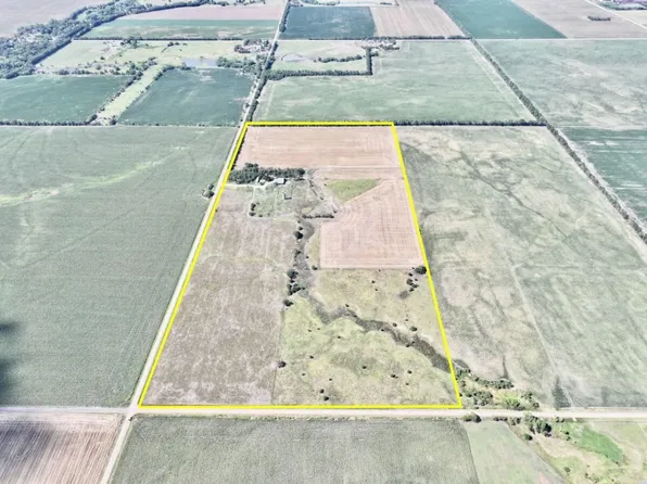 5604 S Oliver Rd, Newton, KS 67114