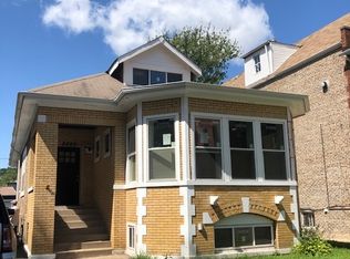 8422 S Saginaw Ave, Chicago, IL 60617