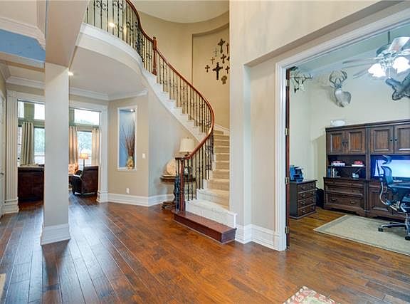 3rd image of 3614 Roosevelt Dr