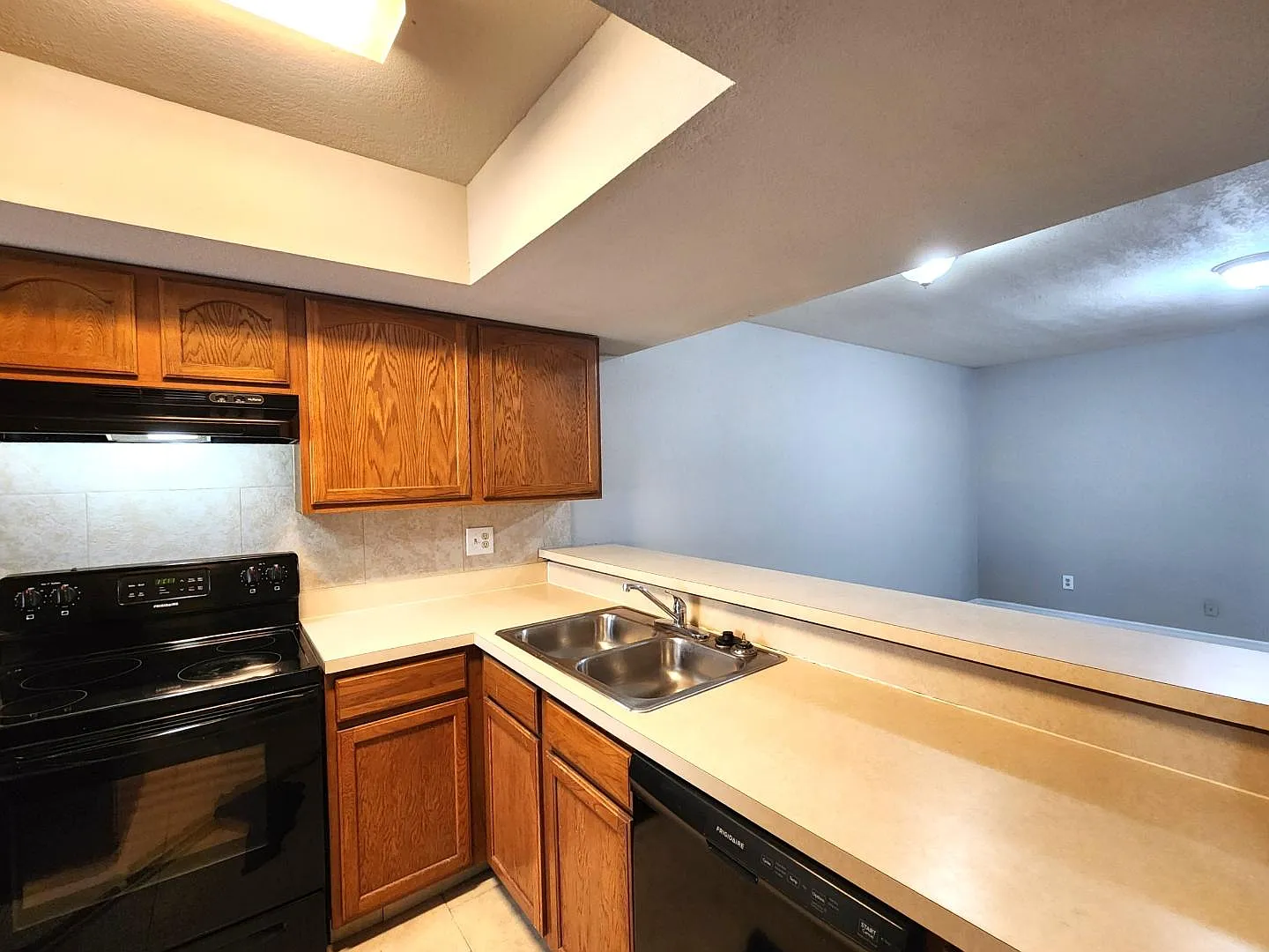 103 Booth Ln - Apt C — Photo 3