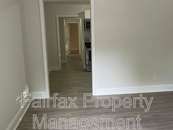 4th image of 1120 Elmo St #B