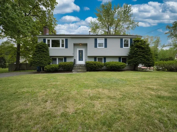 49 James Ave, Tewksbury, MA 01876