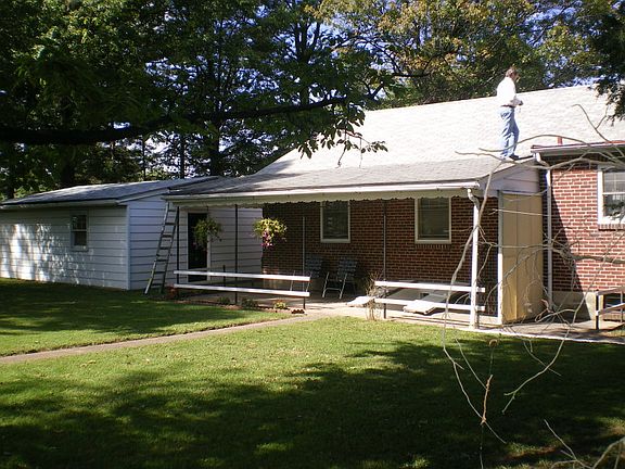 2nd image of 218 S Roland St
